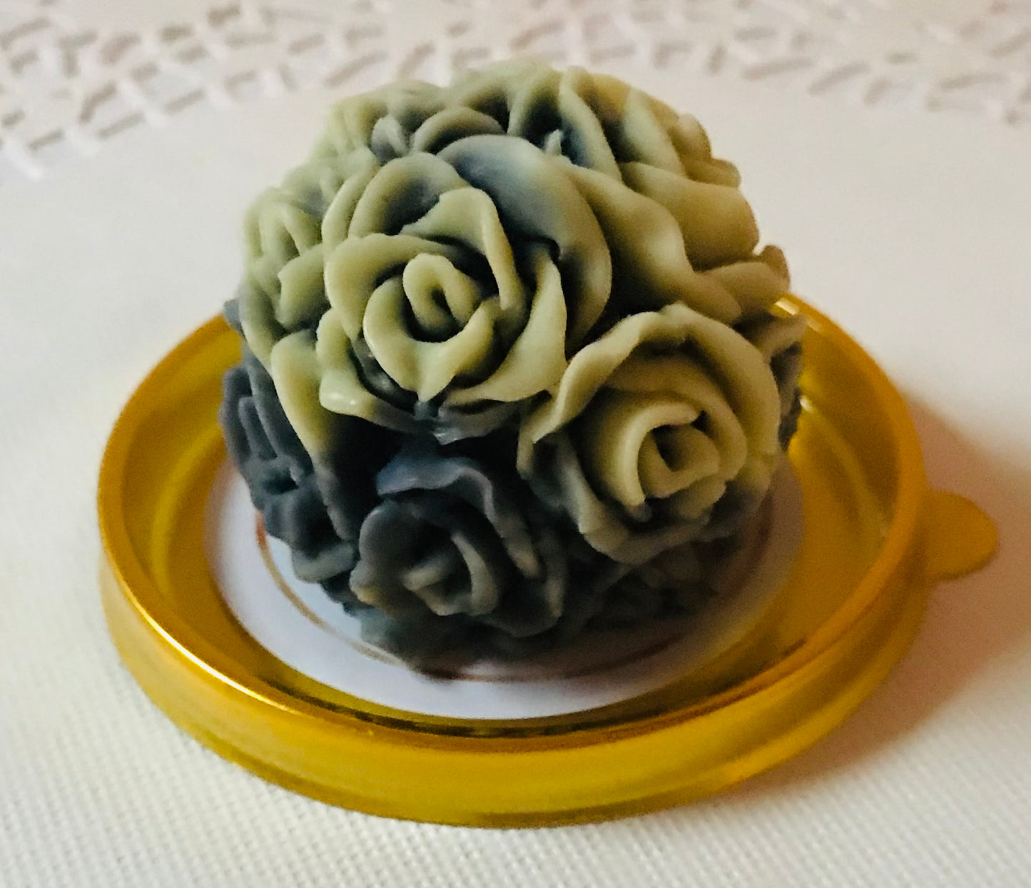 Bunch of Roses Party Favors
